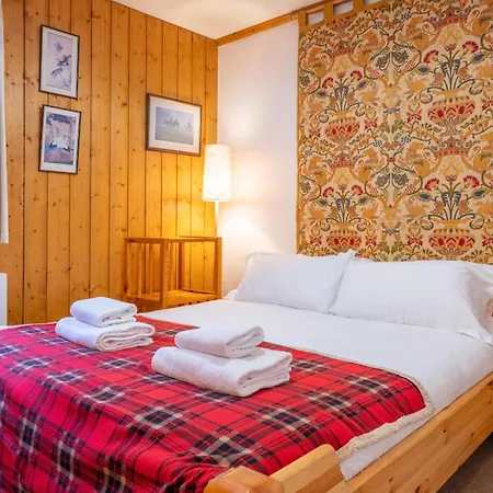 Daire Petite Jardin: Via Des Traz B Chamonix